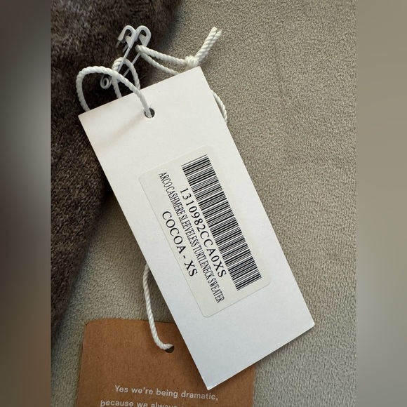 NWT Reformation Arco Cashmere sleeveless turtleneck sweater in Cocoa size XS - Picture 11 of 13